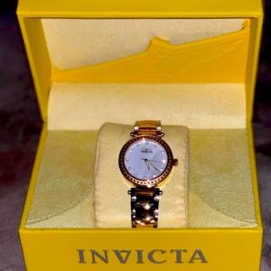 Women’s invicta watch